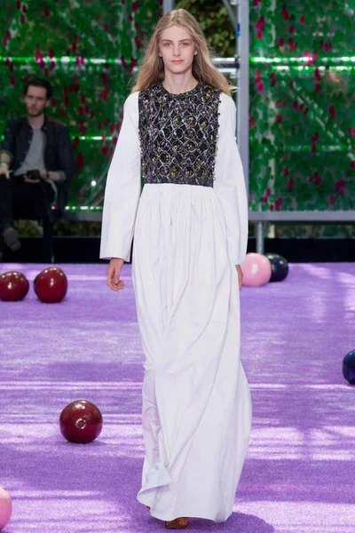 Look 22